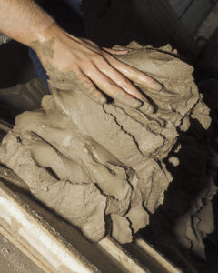 L'argilla | Ceramica di Cava | Produzione Artigianale di Piastrelle in cotto